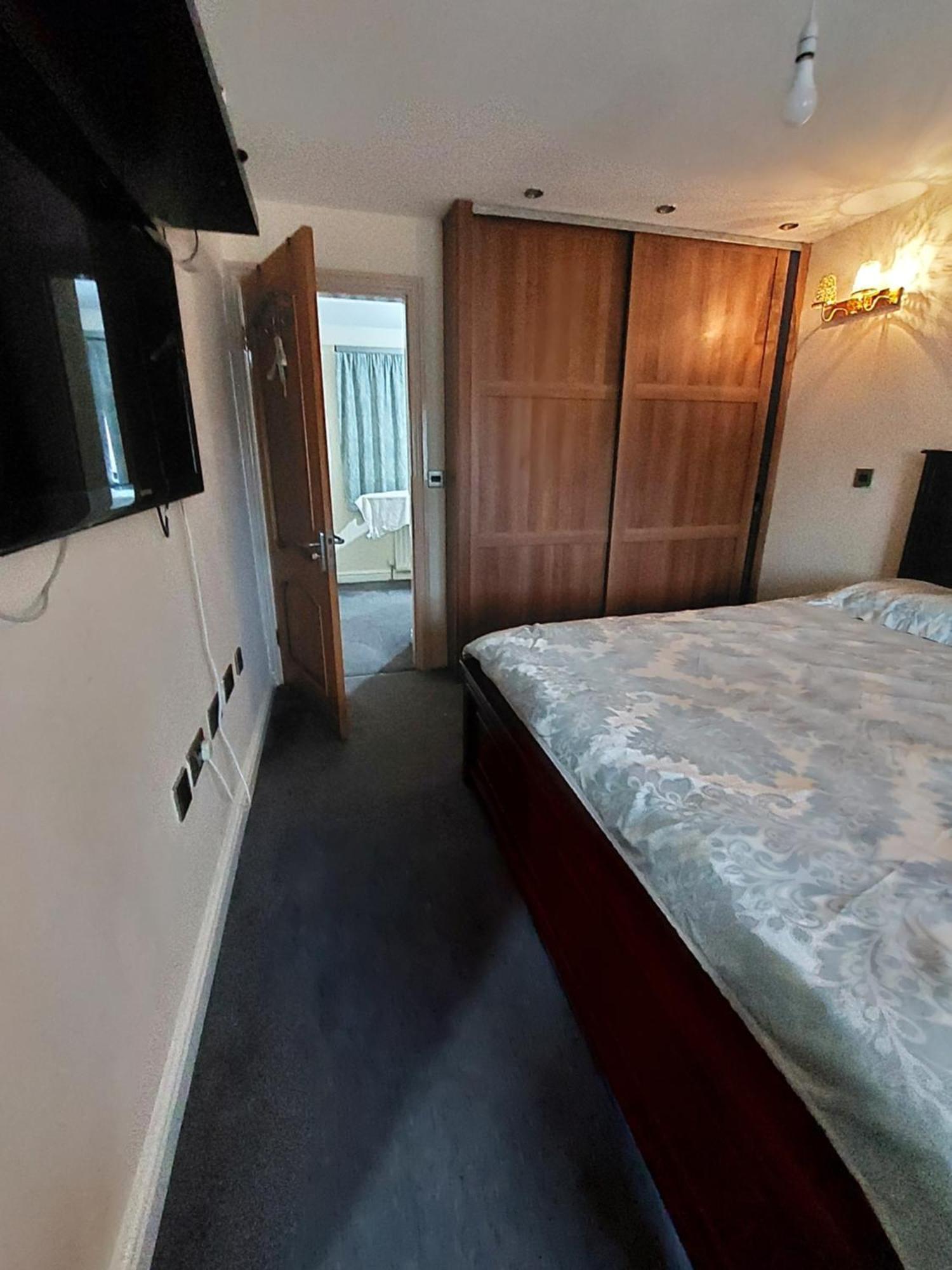 Dobcross Close Leilighet Manchester Eksteriør bilde
