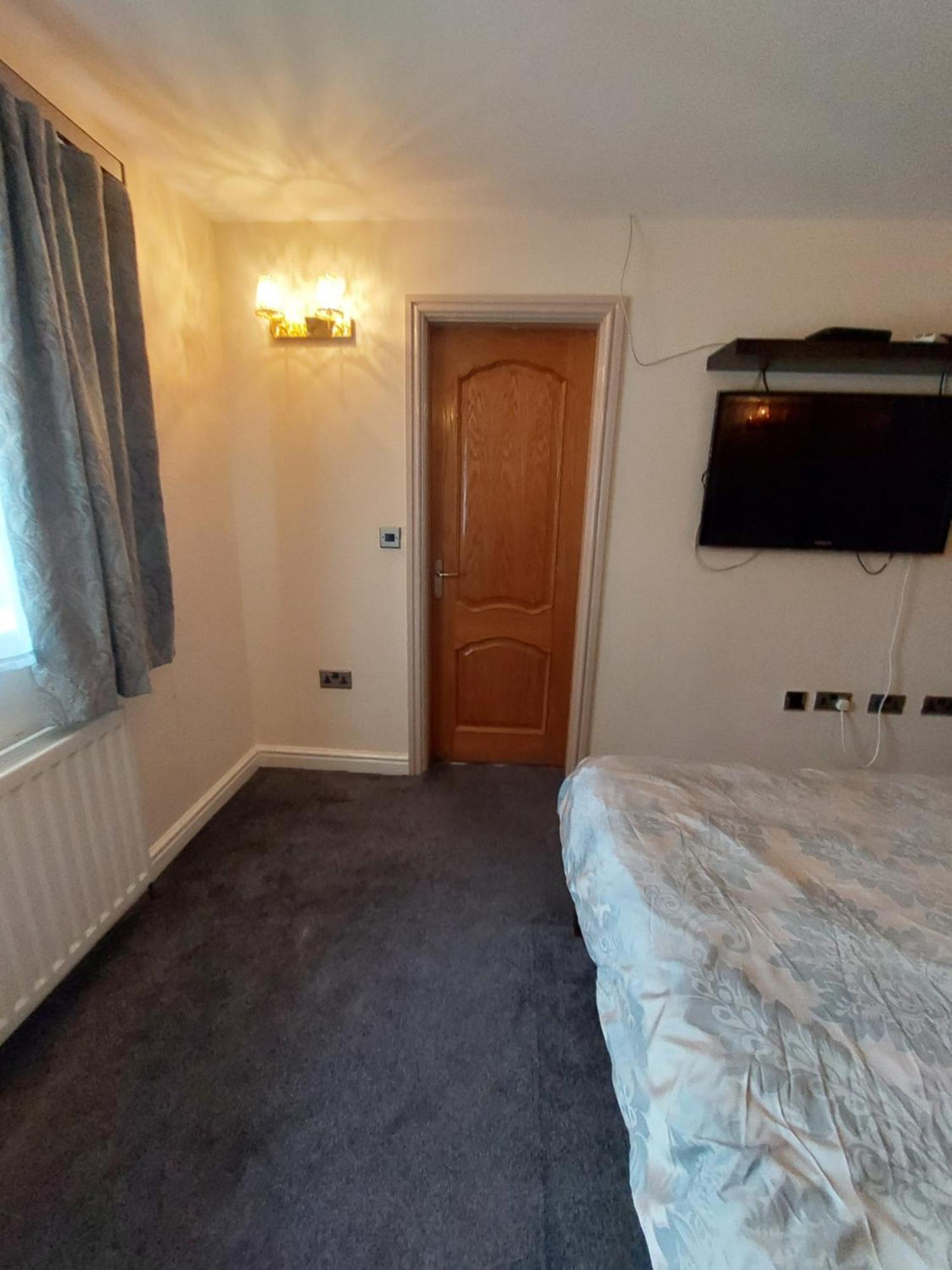 Dobcross Close Leilighet Manchester Eksteriør bilde
