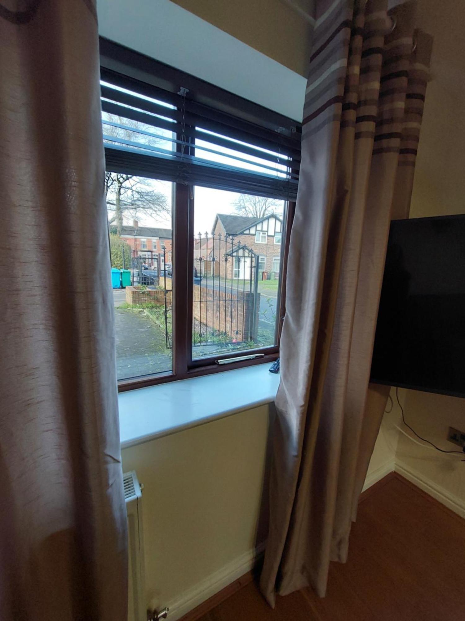 Dobcross Close Leilighet Manchester Eksteriør bilde