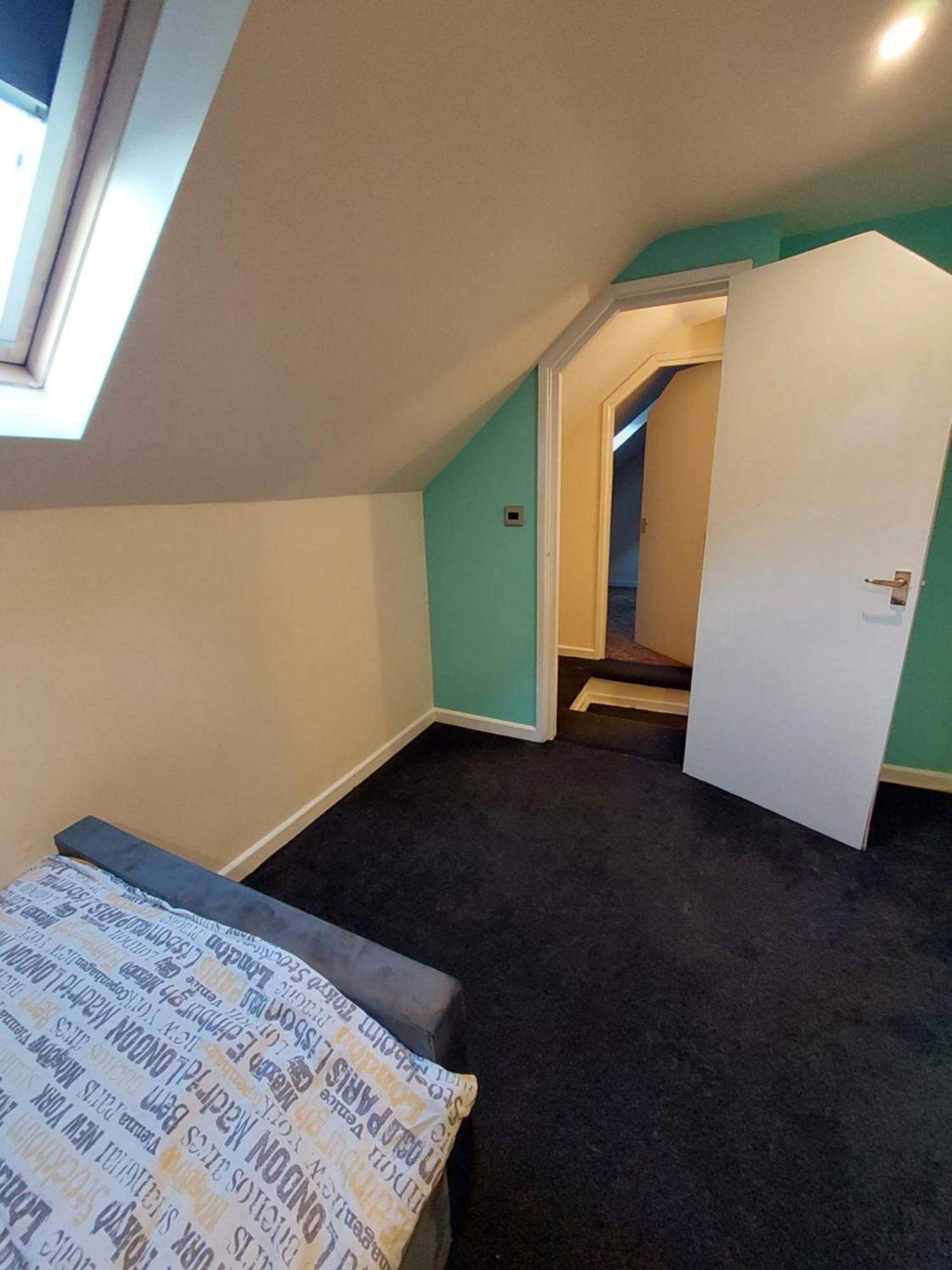 Dobcross Close Leilighet Manchester Eksteriør bilde