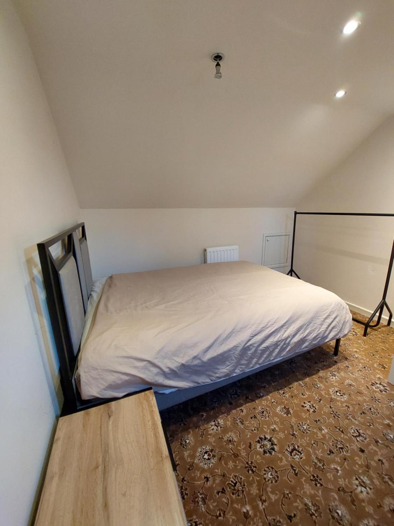 Dobcross Close Leilighet Manchester Eksteriør bilde